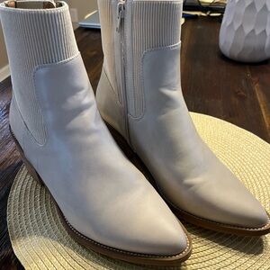 Women's white Ankle Boots